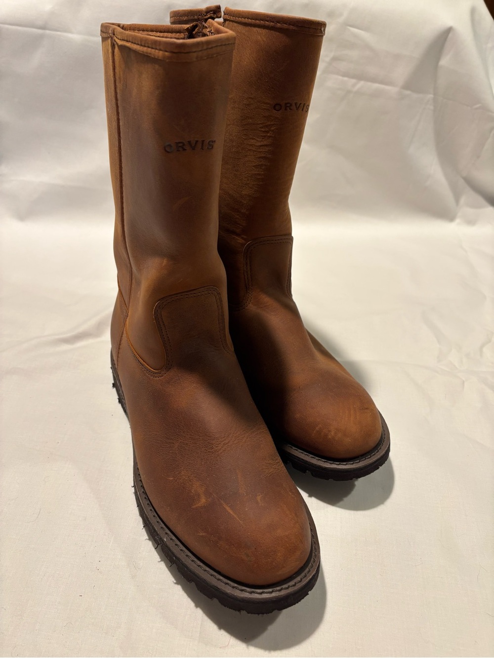 Orvis Men's Chestnut Brown Leather Roper with Lug Soles - Never Worn